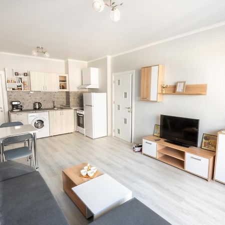 Lovely 1Bed Apartment For 4 Guests & Free Parking Płowdiw Zewnętrze zdjęcie